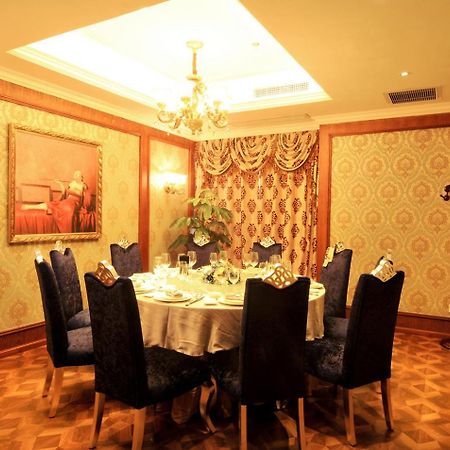 Chengdu French Theme Gold Palace Exterior foto